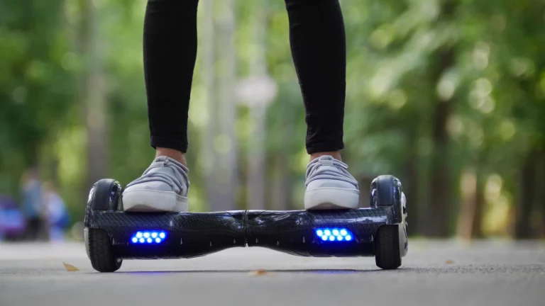 Read more about the article The Best Hover Boards Deals in Ireland – Buying Guide 2024