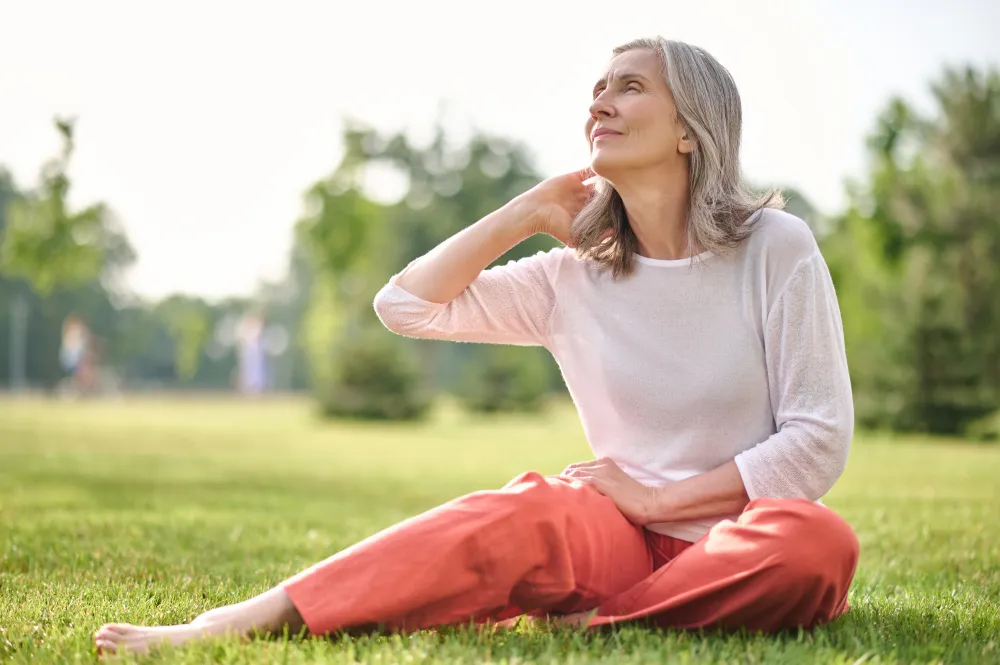 lady feels well while exercises